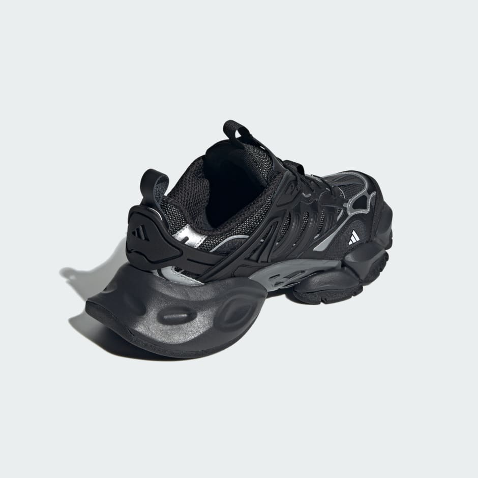 XLG Runner Deluxe Shoes