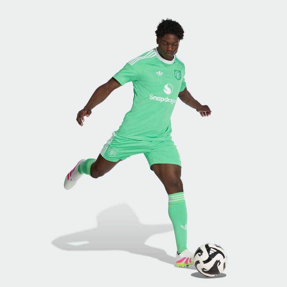 Manchester United 25/26 Third Goalkeeper Jersey