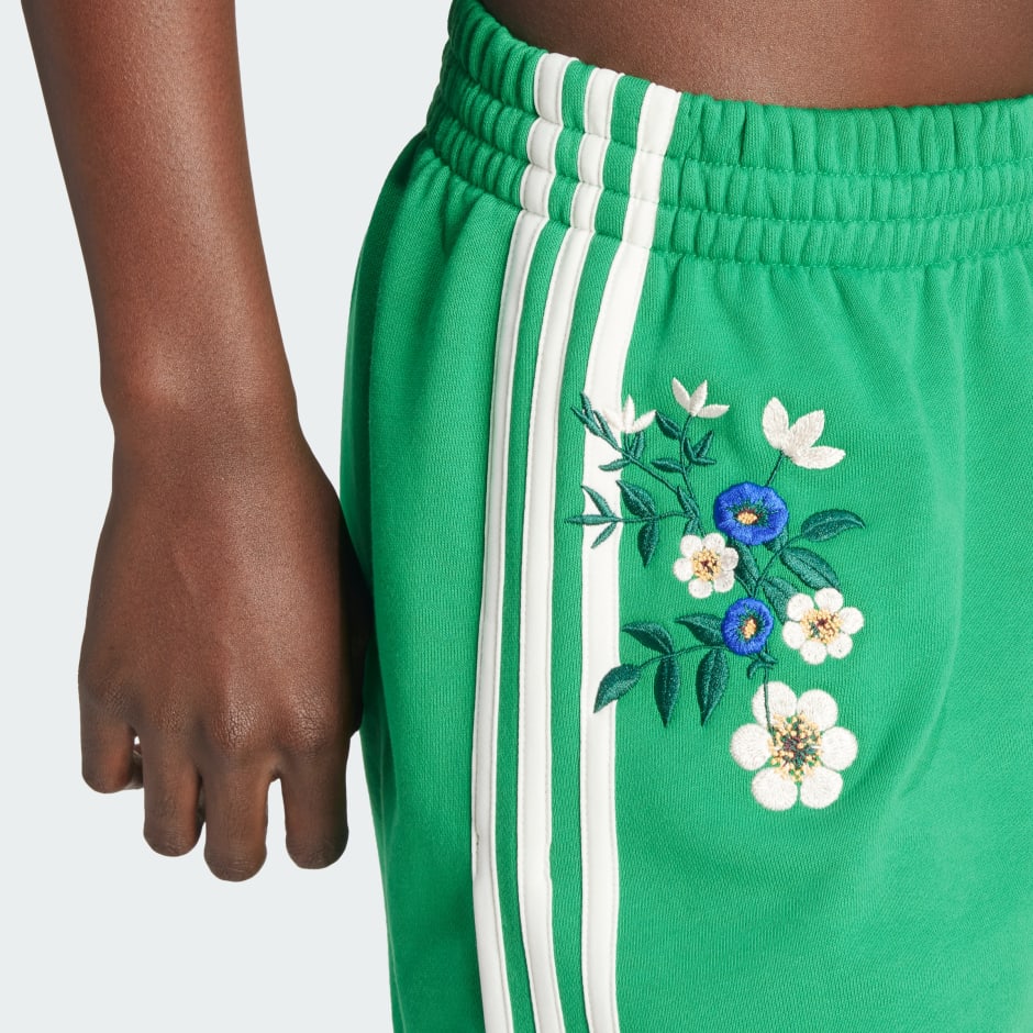 Fashion Graphics Floral Shorts