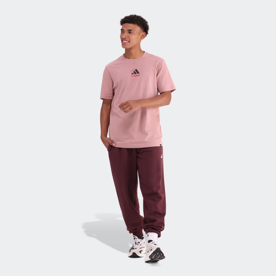 Lounge Pizza Graphic T-Shirt