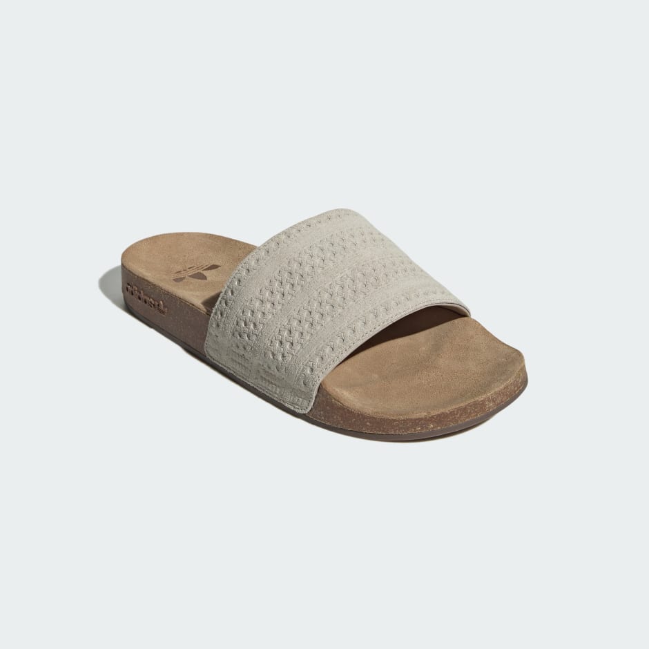 Adilette 拖鞋