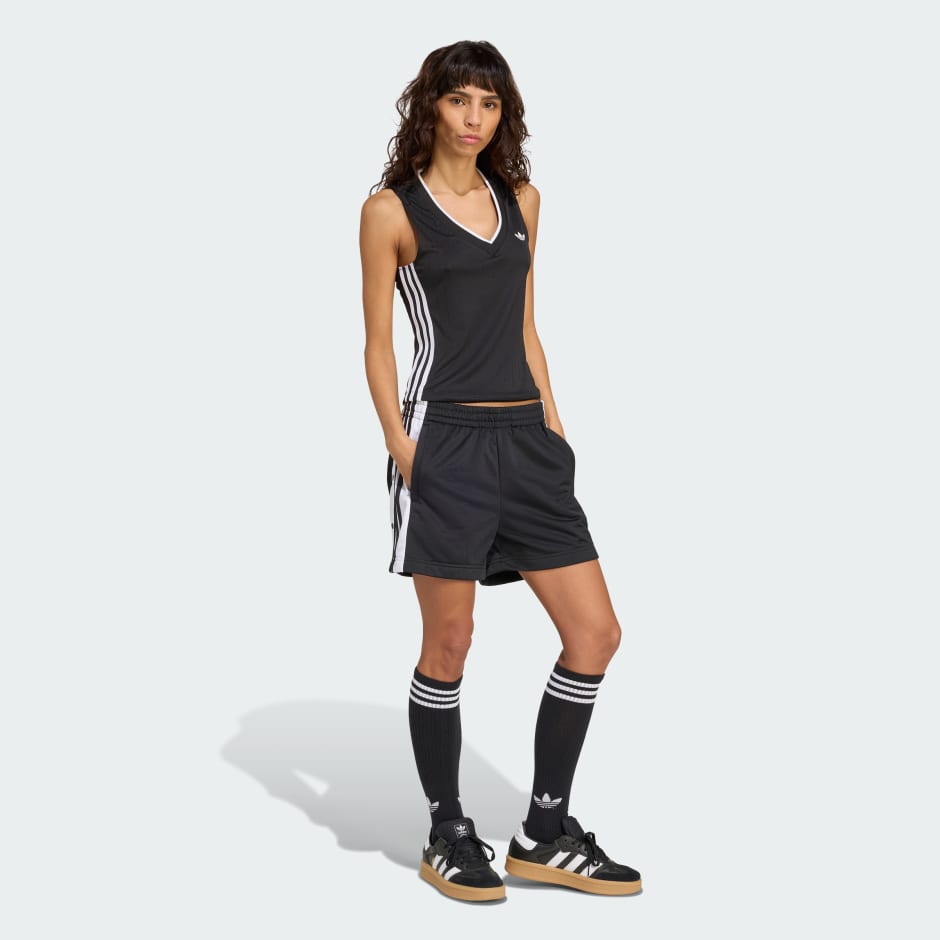 Tricou cu guler &icirc;n V adidas Originals