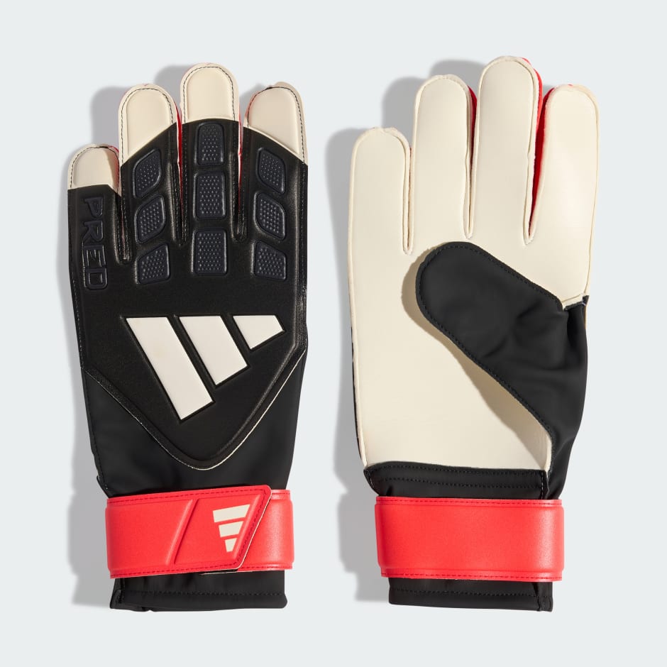 PREDATOR GOALKEEPER GLOVE TRAINING