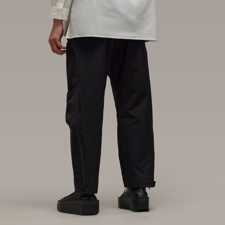 Pantaloni cargo Y-3 din material hardshell Gore-Tex