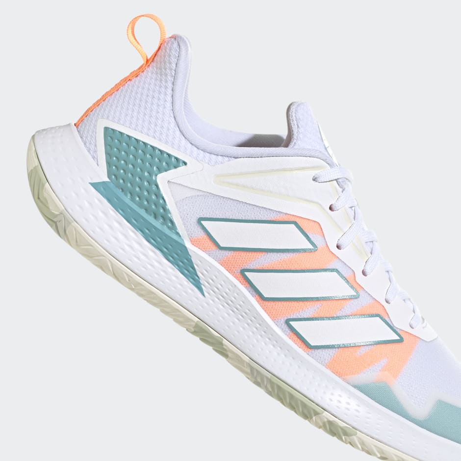 Defiant Speed Tennis Shoes