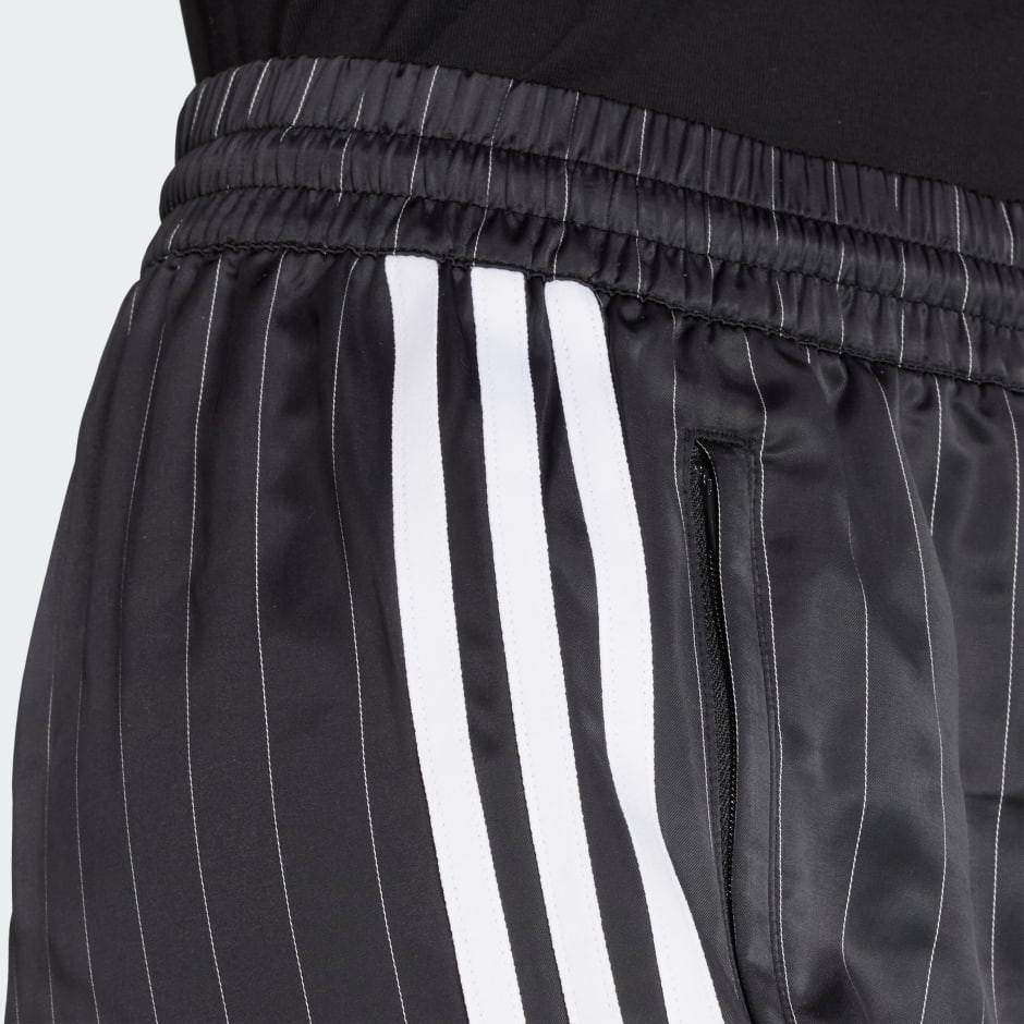 adidas Originals Pin-stripe Satin מכנסיים קצרים