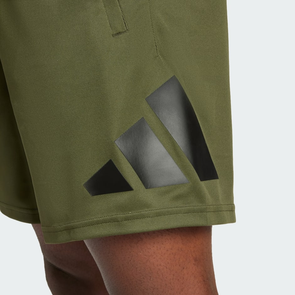 Train Essentials Logo Training Shorts