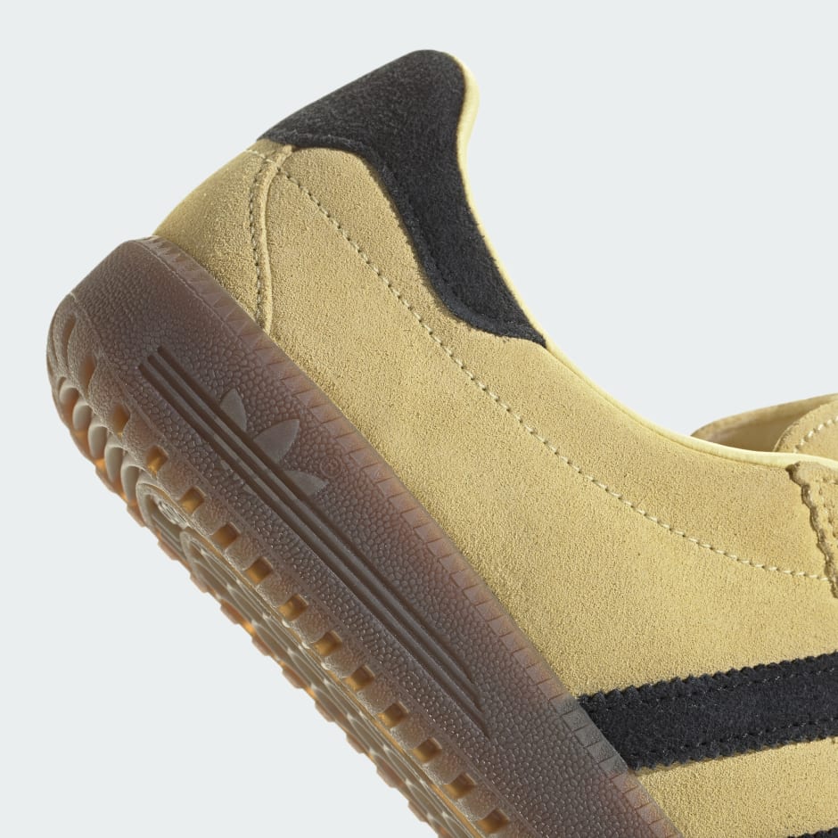 韓国で大人気!【adidas】Bermuda - Powder Yellow JI2659 adidas-Bermuda-Powder-Yellow-