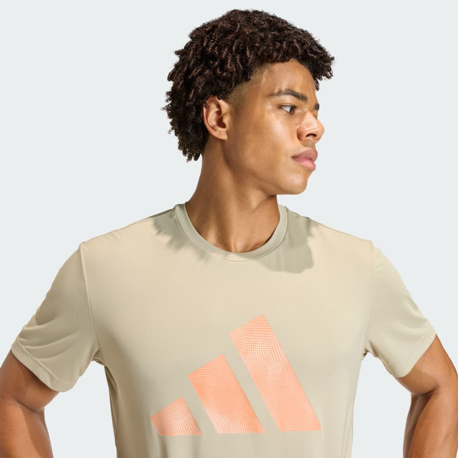 adi365 Running Essentials Brand Love T-shirt