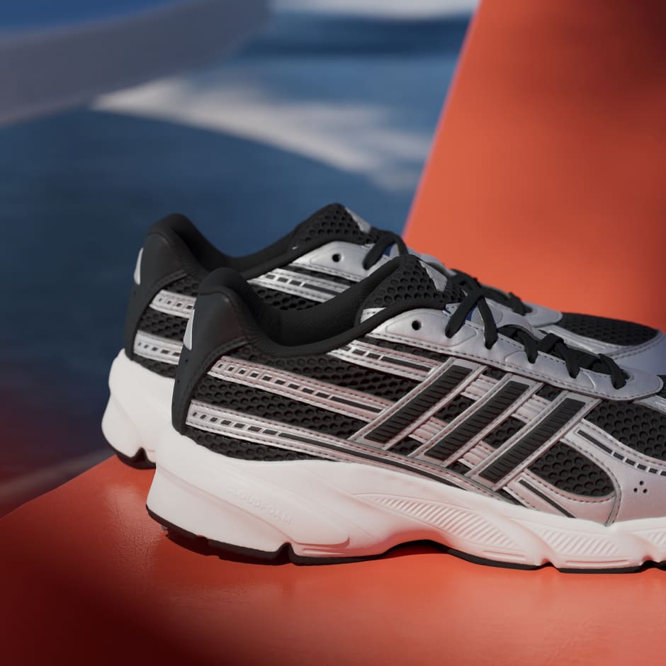 TENISICE TECHNOCHAOS 2000