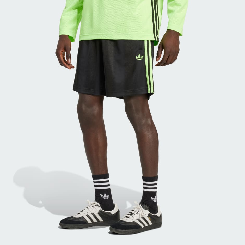 Pantaloni scurți adidas Adicolor din jacard