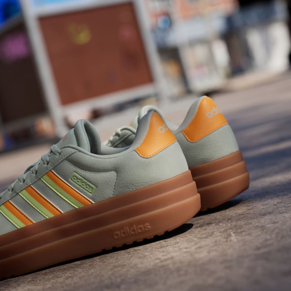 VL Court Bold Shoes