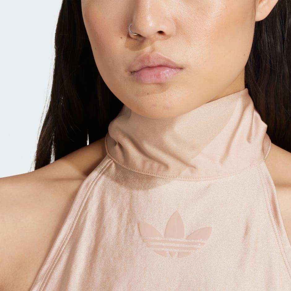 Top scurt cu șnur la decolteu