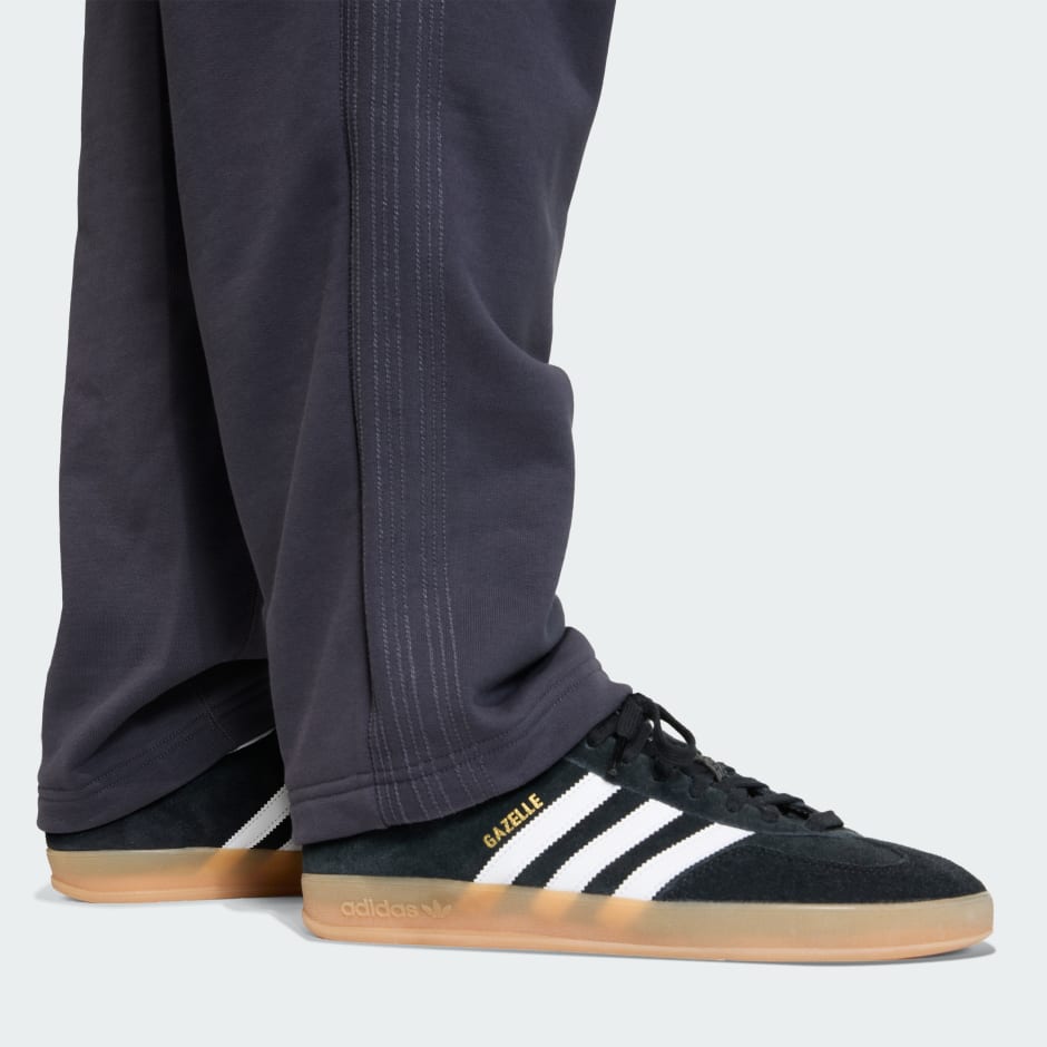 Premium hlače Essentials otvorenih poruba