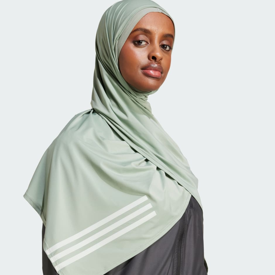 Own the Run 3-Stripes Hijab