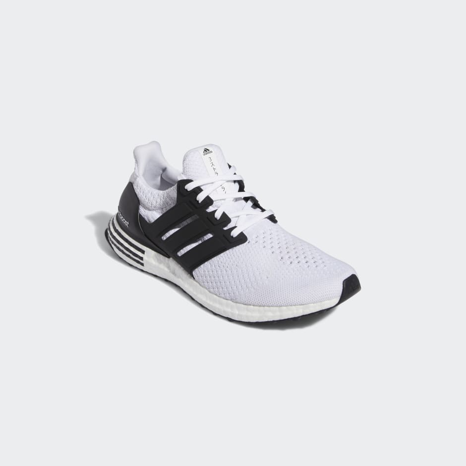 Ultraboost 5.0 DNA Shoes
