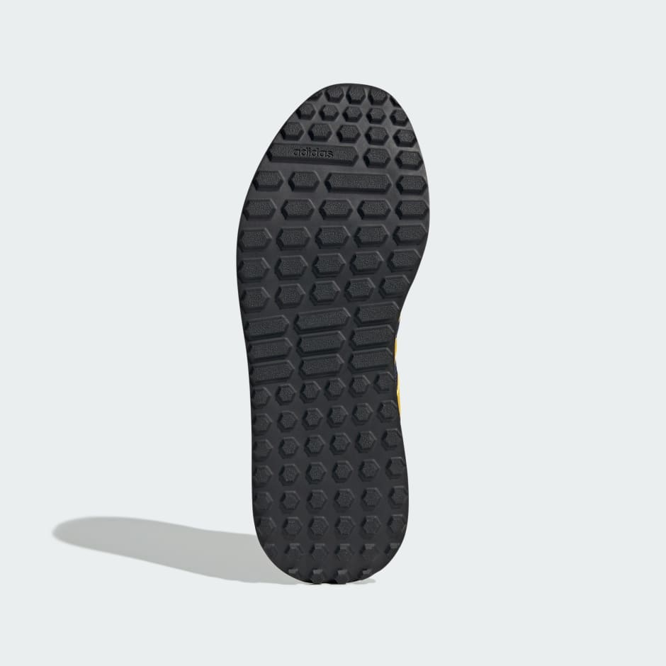 Run 84 Shoes
