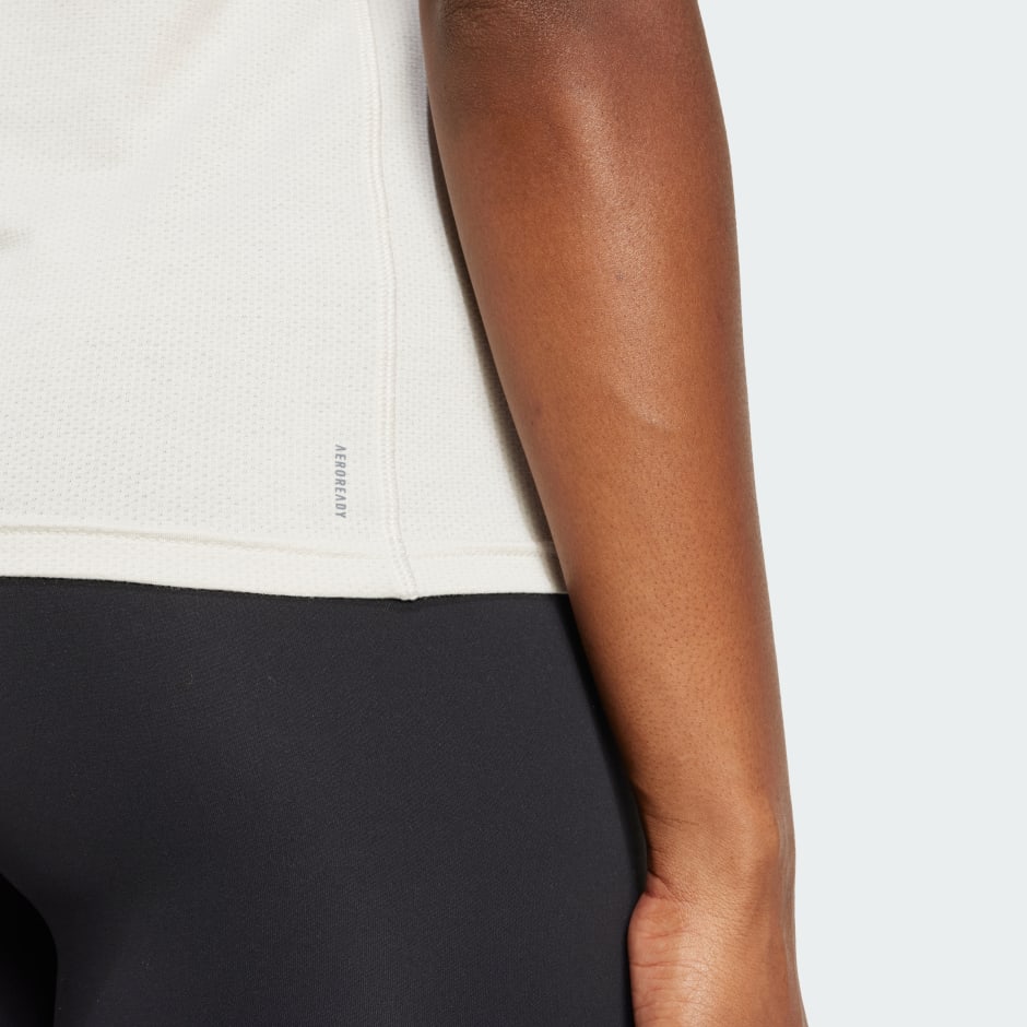 Train Essentials Big Performance Logo Training Tee