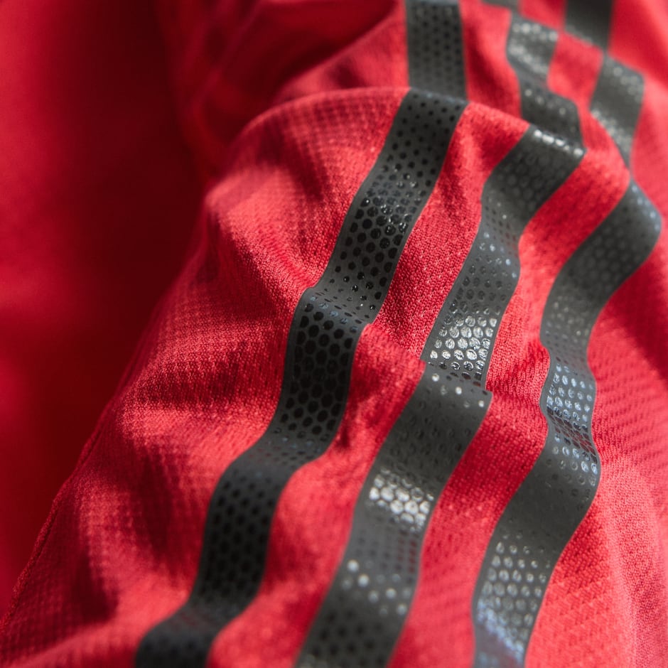 Tricou de acasă cu m&acirc;necă lungă Manchester United 25/26 Authentic