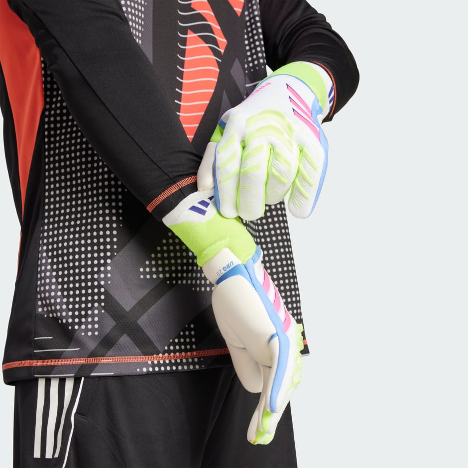 Predator Pro Goalkeeper Gloves