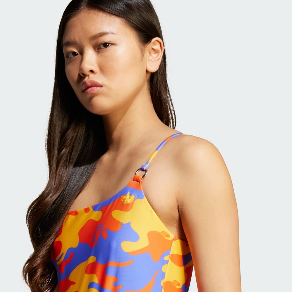 Costum de baie cu ilustrație