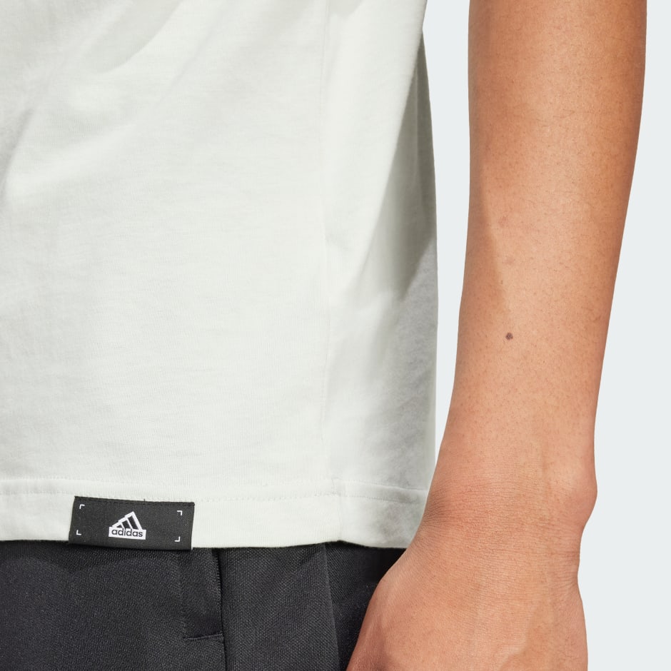 Modern Essentials Graphic Tee