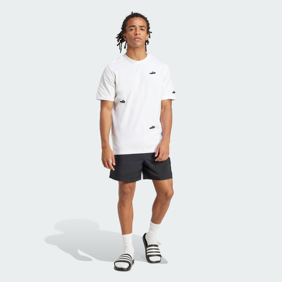 Essentials Small Logo Chelsea Shorts