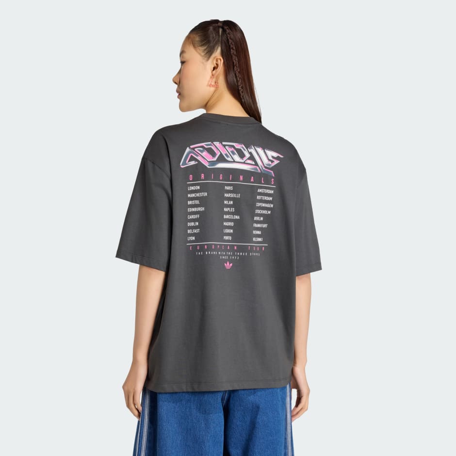 LINE-UP GRAPHIC TEE