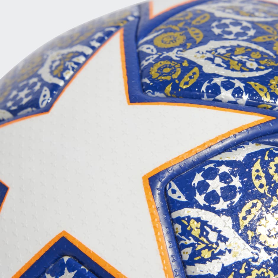 UCL Pro Istanbul Ball