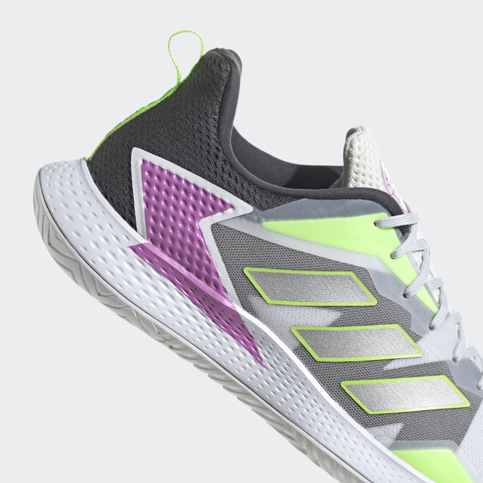 Defiant Speed Tennis Shoes
