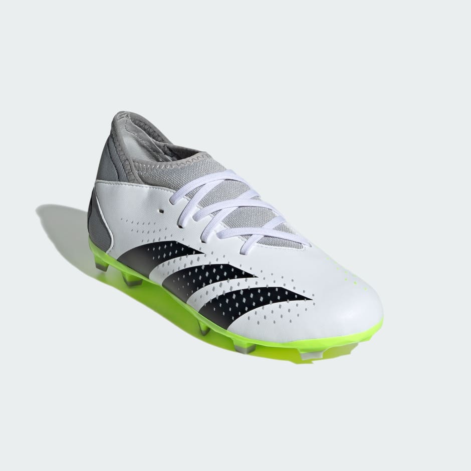 Kids Shoes - Predator Accuracy.3 Firm Ground Boots - White | adidas Qatar