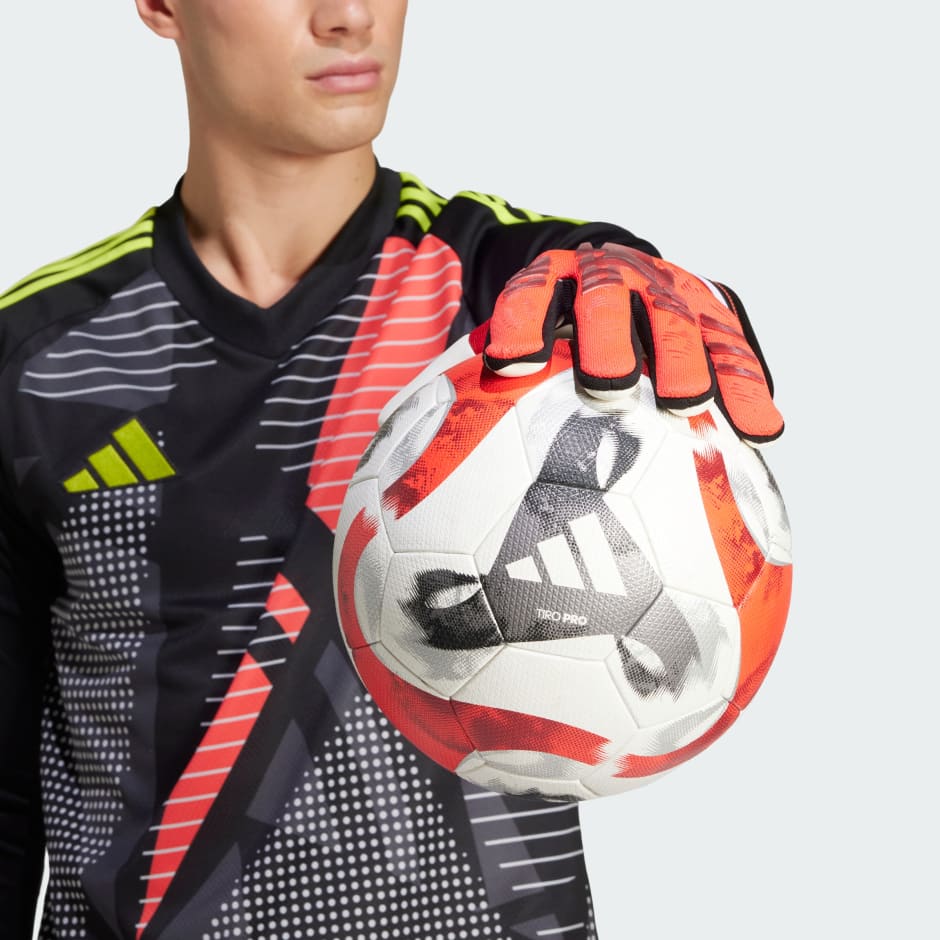 Predator Pro Goalkeeper Gloves