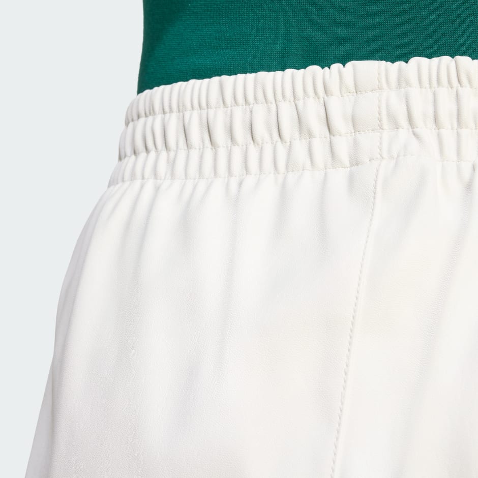 شورت Sprinter من الجلد الصناعي