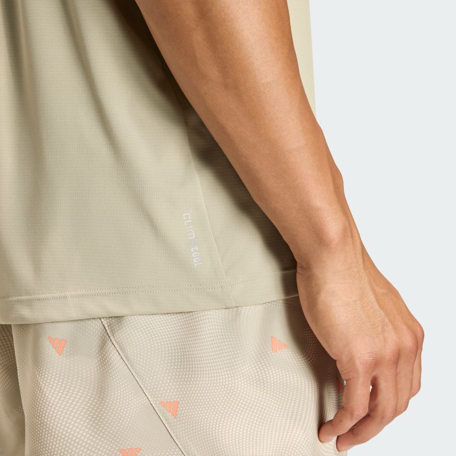 adi365 Running Essentials Brand Love T-shirt