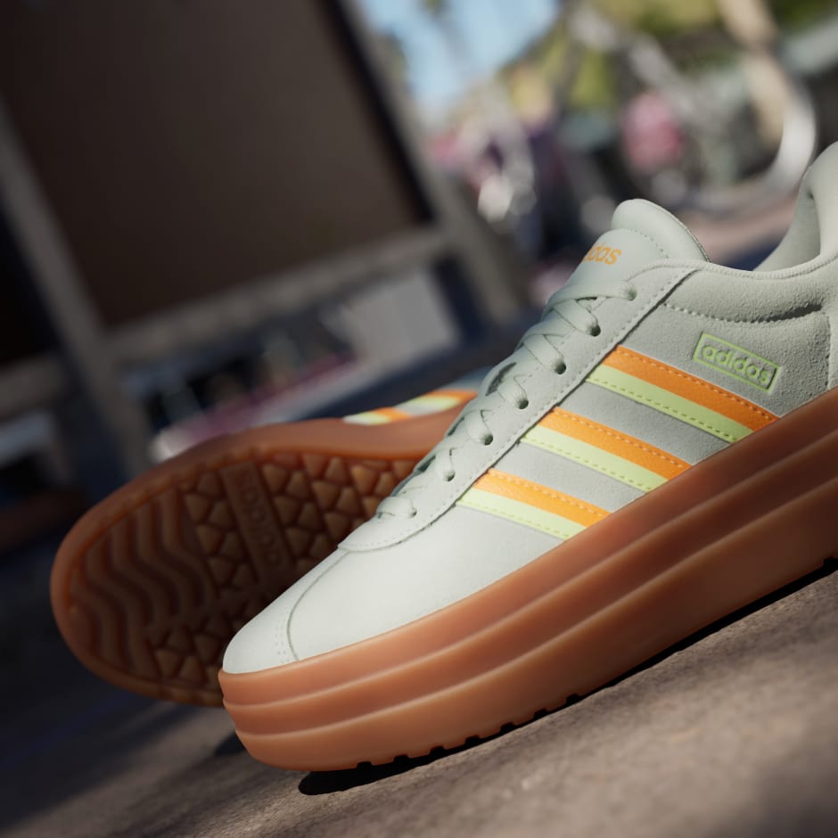 VL Court Bold Shoes