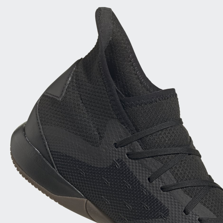 predator freak indoor shoes