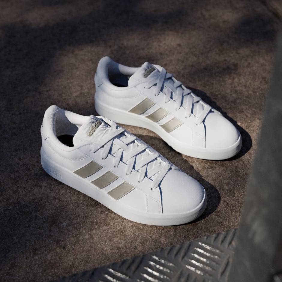 حذاء GRAND COURT BASE 3.0