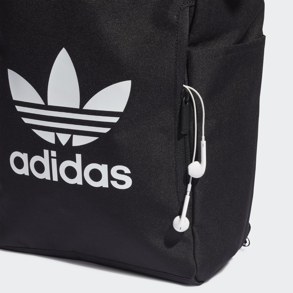 combustible con tiempo Yo Accessories - Adicolor Classic Roll-Top Backpack - Black | adidas Kuwait