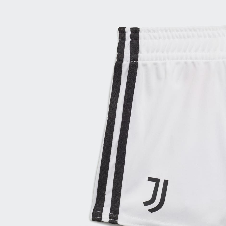 Juventus 21/22 Home Baby Kit
