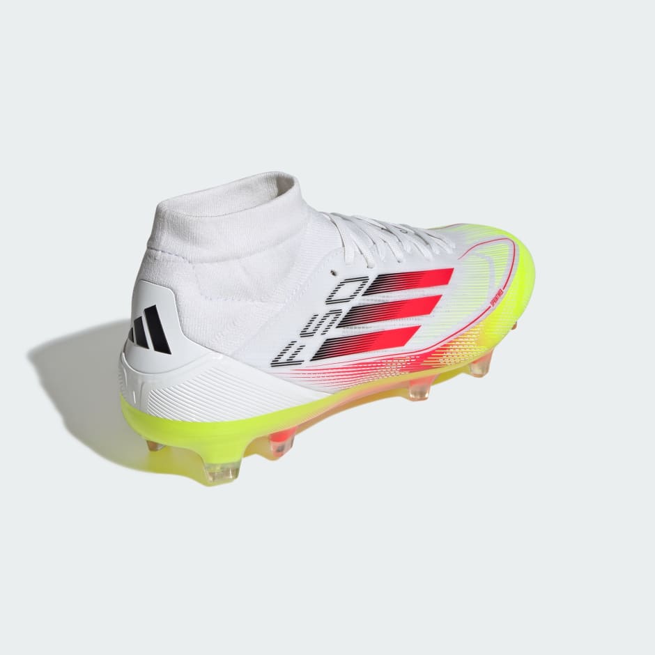 Ghete pentru teren dur F50 Pro Mid