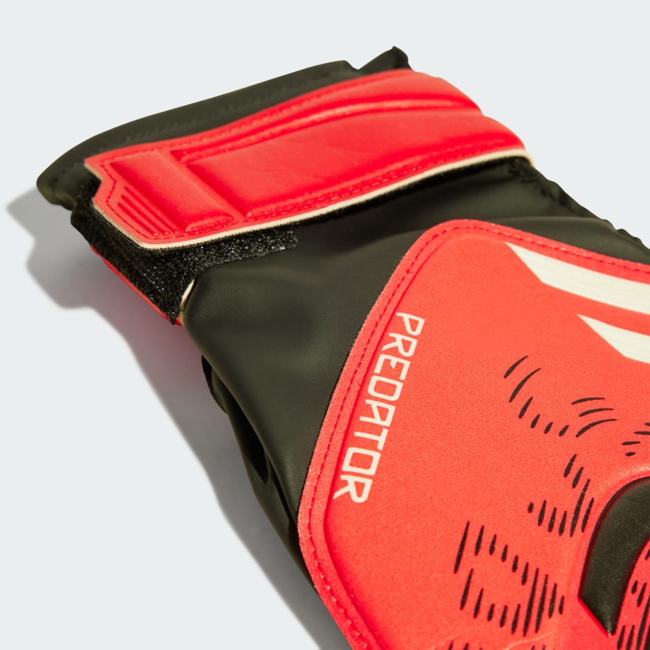 Predator Pro Goalkeeper Gloves