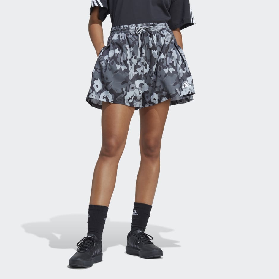 Clothing - Graphic Shorts - Black | adidas South Africa