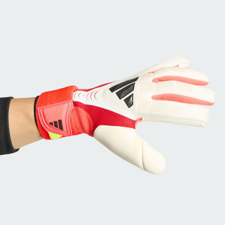 PREDATOR GOALKEEPER GLOVE PRO STRAP