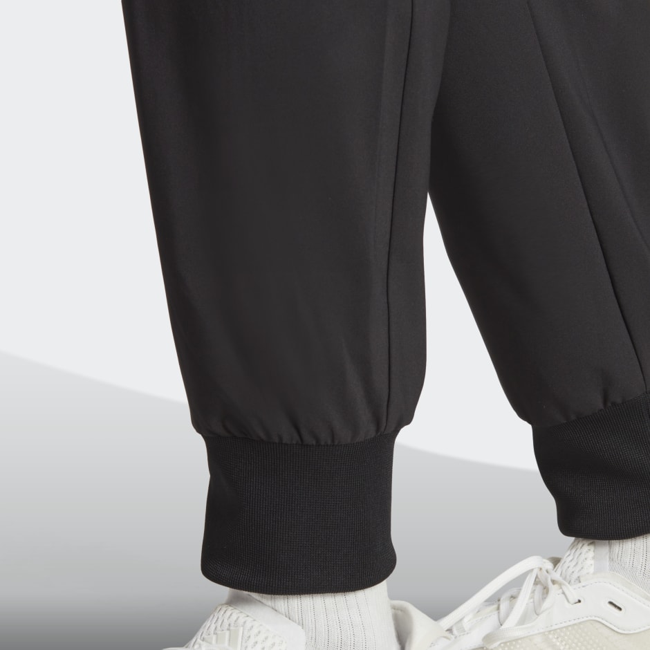 adidas Essentials Small Logo Woven Cargo Ankle-Length Pants - Black |  adidas Canada