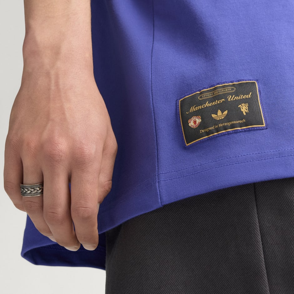 Manchester United Terrace Icons Tee