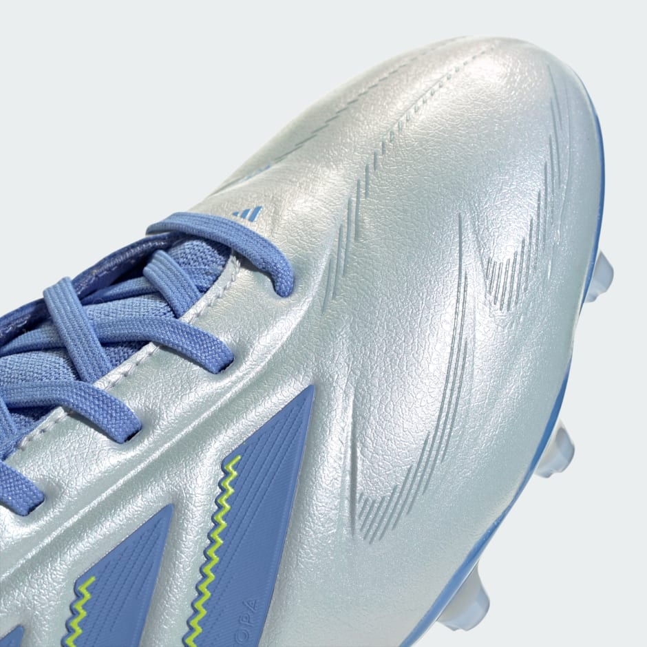Ghete de fotbal Copa Pure 3 pentru teren ferm
