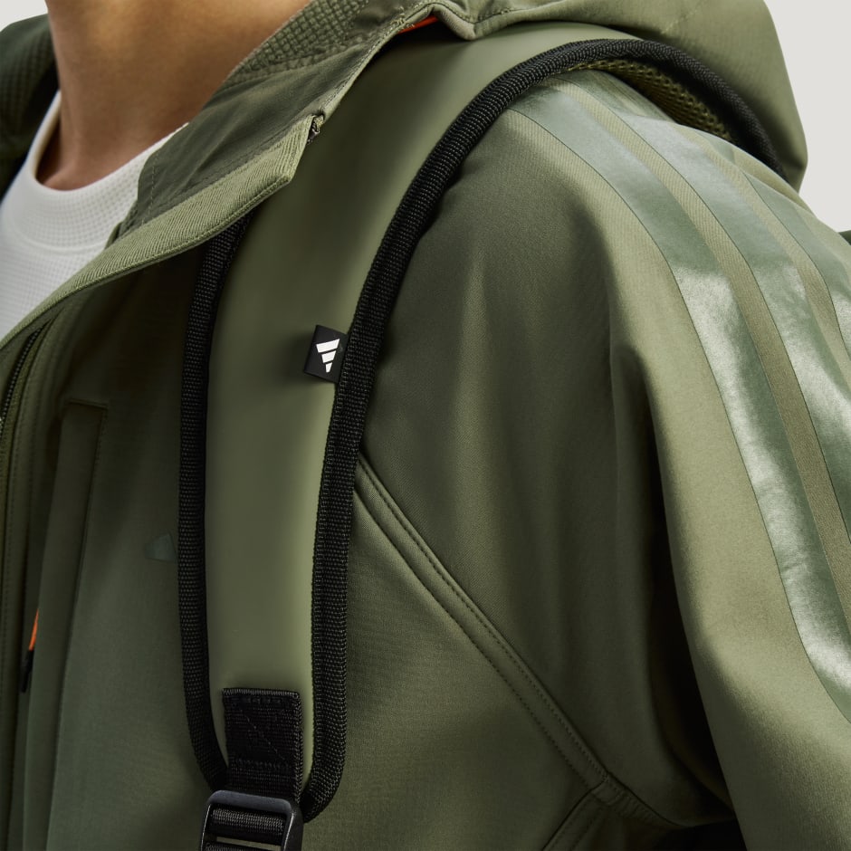 UNISEX URBAN SPORTS SLEEK BACKPACK