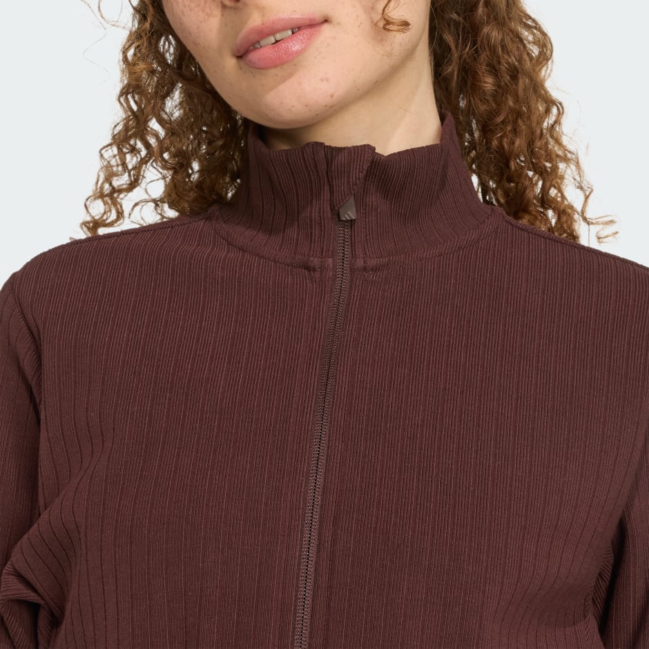 توب رياضية ALL SZN شتوي بسحاب كامل.