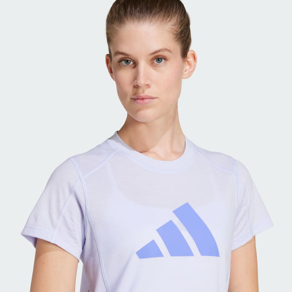 Train Essentials Big Performance Logo Training Tee