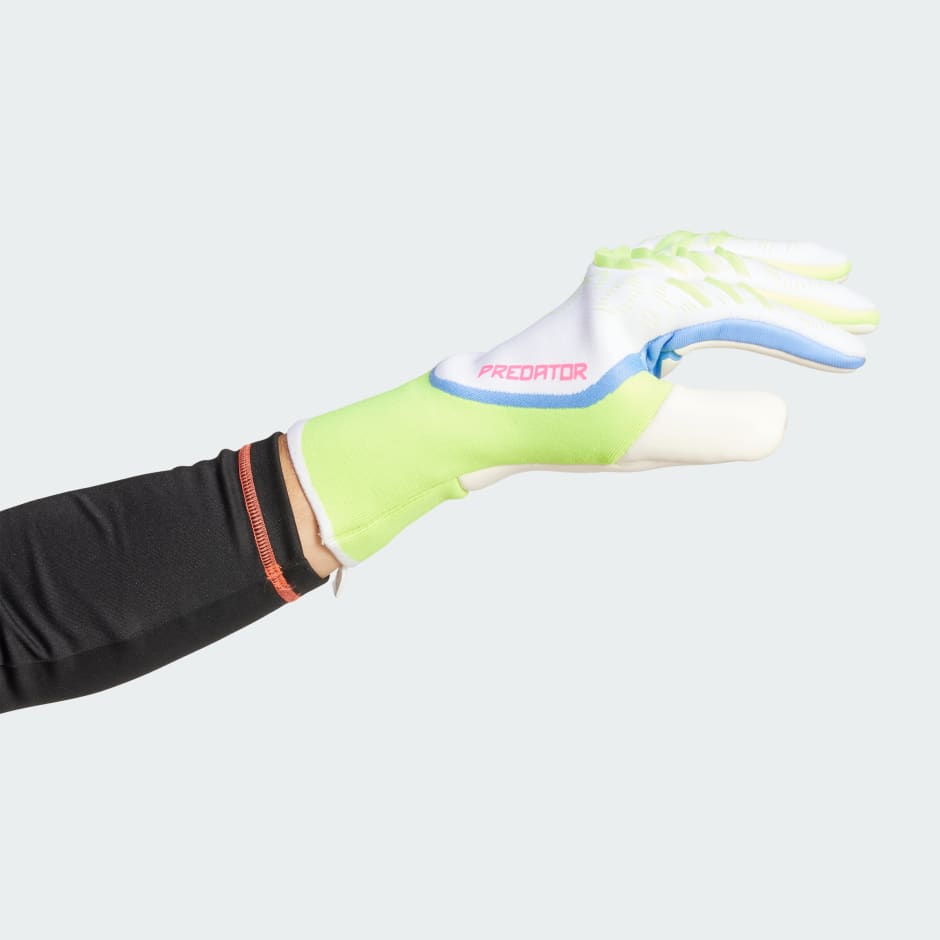 Predator Pro Goalkeeper Gloves